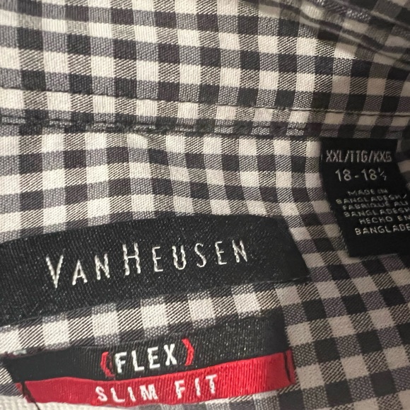 Van Heusen Long Sleeve Dress Shirt - Picture 2 of 2